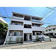 東照宮駅より徒歩13分 築2年2ヶ月 3階建の賃貸物件