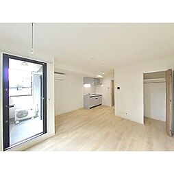 サンシャインレジデンス 102 1階ワンルームのリビング/ダイニング