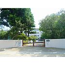 中学校「仙台市立東華中学校まで765ｍ」