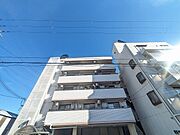 塚本駅より徒歩10分 4階 築35年の賃貸物件