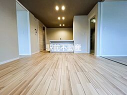 シャーメゾン県庁南 103 1階2LDKのリビング/ダイニング