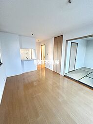 グランシャリオ高木瀬西 201 2階3LDKのリビング/ダイニング