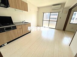 Blahights 802 8階2LDKのリビング/ダイニング