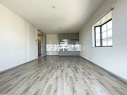 サントゥール溝田　B 201 2階3LDKのリビング/ダイニング