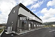 吉野ケ里公園駅より徒歩34分 築2年9ヶ月 2階建の賃貸物件