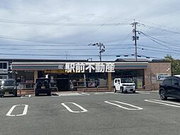 グランファミ−ユ 2階