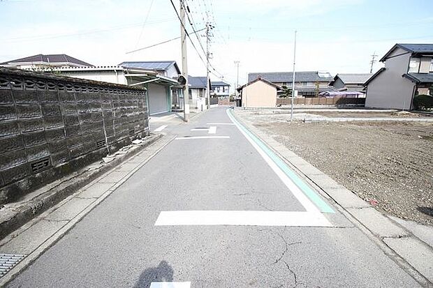 前面道路含む現地写真