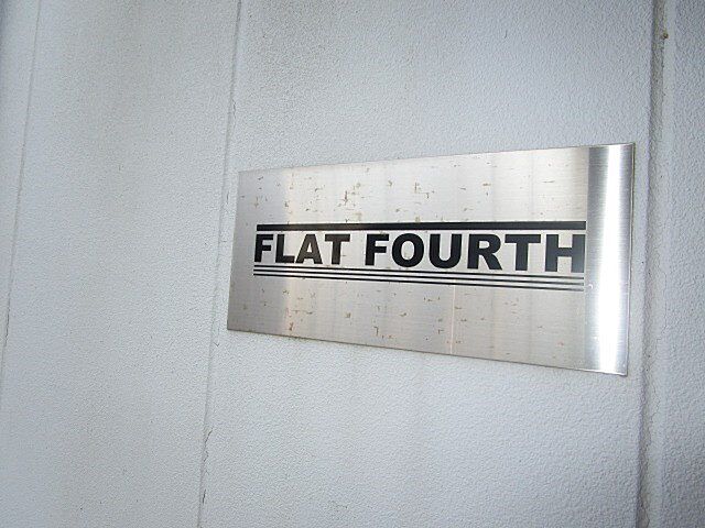 4 / 11