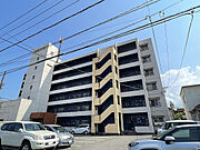 牧駅より徒歩20分 3階 築42年の賃貸物件