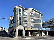 牧駅より徒歩13分 築37年11ヶ月 4階建の賃貸物件