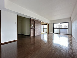 グリーンヒル春日　1003号 1003 10階3LDKのリビング/ダイニング