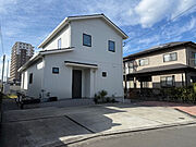  築3年9ヶ月 2階建の賃貸物件