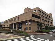 伊勢原市役所 2700m