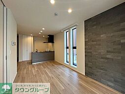 Ｃｈｌｏｅ　Ｗｅｓｔ 303 3階2LDKのリビング/ダイニング