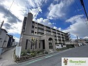 川西駅より徒歩8分 2階 築31年11ヶ月の賃貸物件