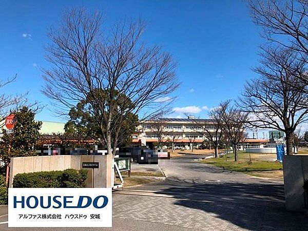 安城市立明祥中学校 2900m