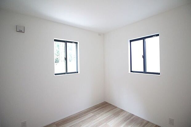 ＊南側4.5帖洋室＊