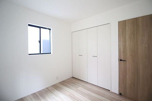 ＊南側4.5帖洋室＊