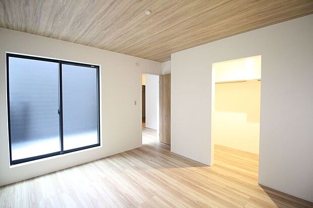 ＊7.2帖洋室　ウオークインクローゼット＊