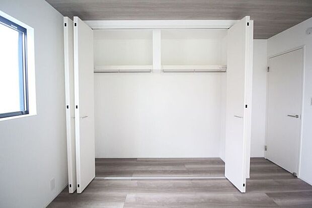 ＊6.7帖洋室クローゼット＊