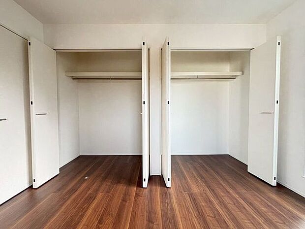 *7帖洋室 クローゼット*