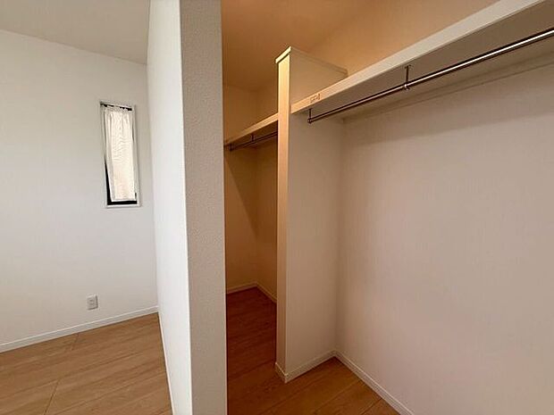 *7.1帖洋室 ウォークインクローゼット*