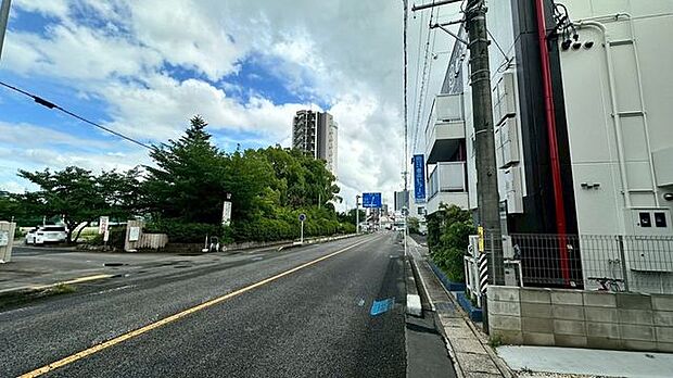 前面道路含む現地写真