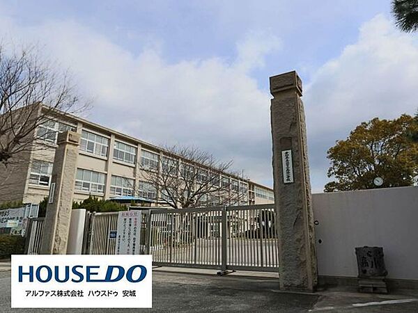 高浜小学校 635m