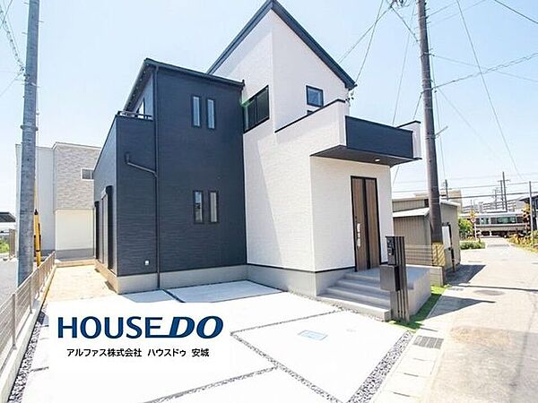 外観：323000496595
