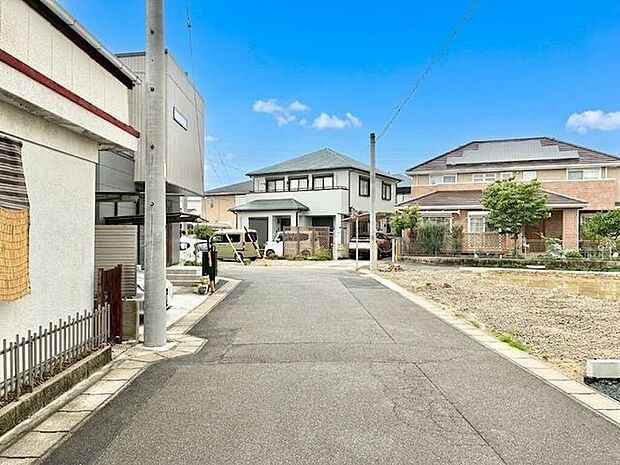 前面道路含む現地写真