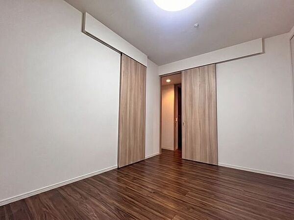 ＊6帖洋室＊家具消し加工を実施しております。