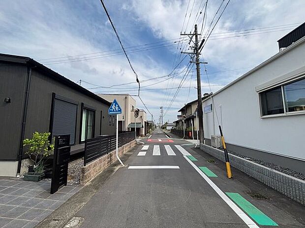 前面道路含む現地写真