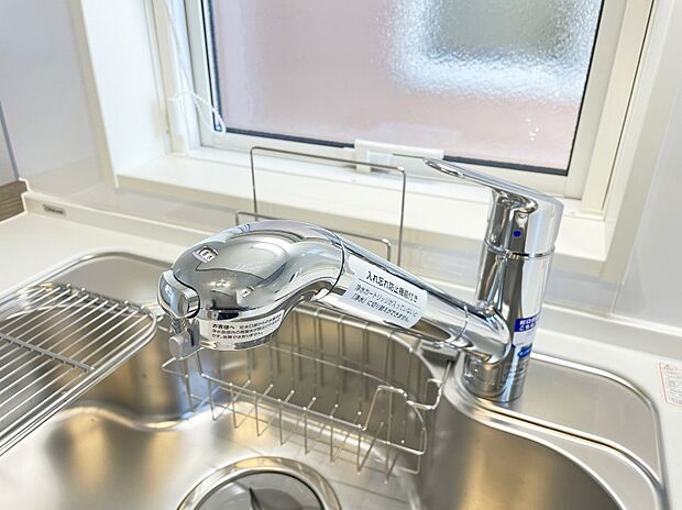 浄水器一体型のキッチンで洗い物用・料理用と切り替え簡単！キッチンワークをより快適にします！ 