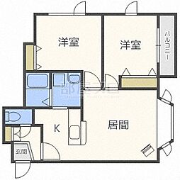 カーネガット 2階