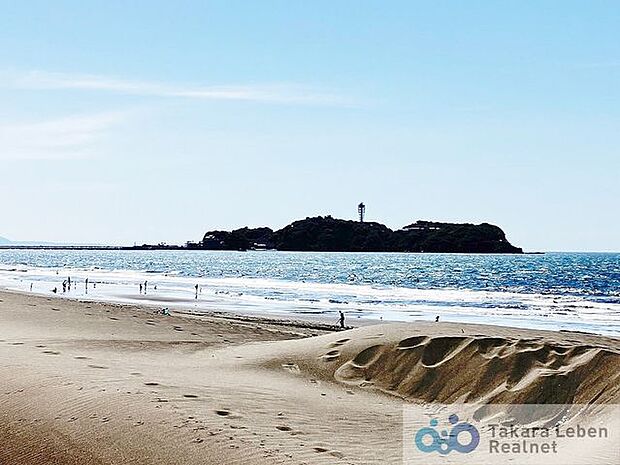 鵠沼海岸まで徒歩10分。江の島までゆっくりお散歩もいいですね♪