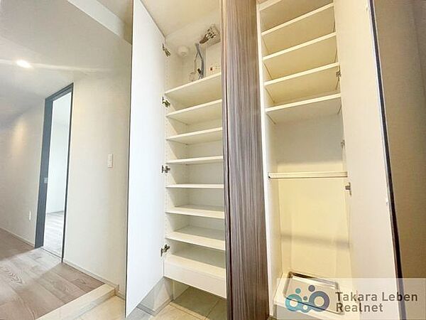 apartment 茨城県古河市東本町１丁目13-11
地図を見る