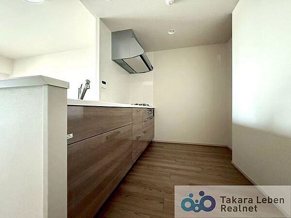 apartment 茨城県古河市東本町１丁目13-11
地図を見る