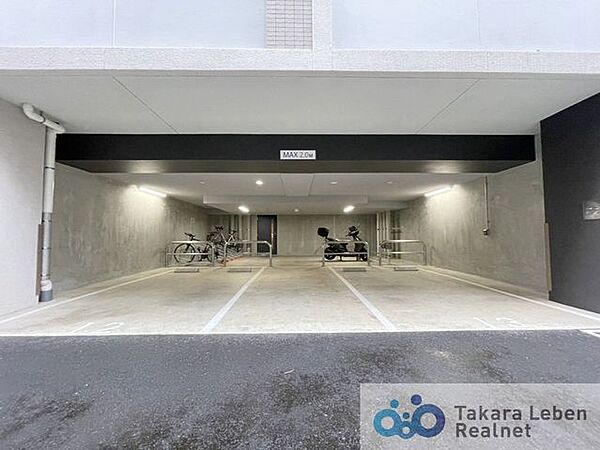 敷地内駐車場（車種制限有/使用細則要確認）