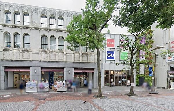 カトレヤプラザ伊勢佐木 徒歩8分。 600m