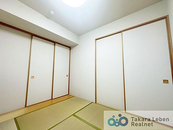落ち着いた雰囲気の和室は、畳のやさしい肌触りが魅力。来客用やくつろぎの空間として、幅広く使える一室です。