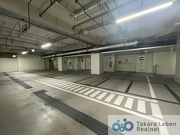 敷地内駐車場（使用細則要確認）