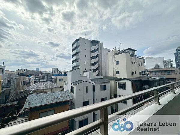 住戸からの眺望。風通しが良く、お洗濯物も早く乾きそうです。毎日のお洗濯が楽しみになりそうです。