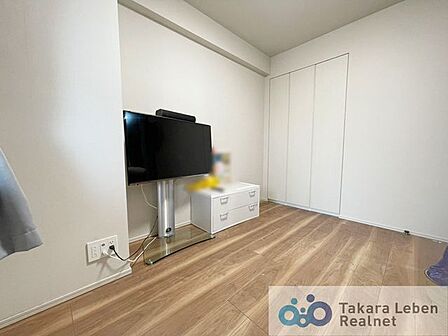 生活スタイルに合わせて自由に使える洋室。無駄のない間取りでプライベート空間を確保できます。