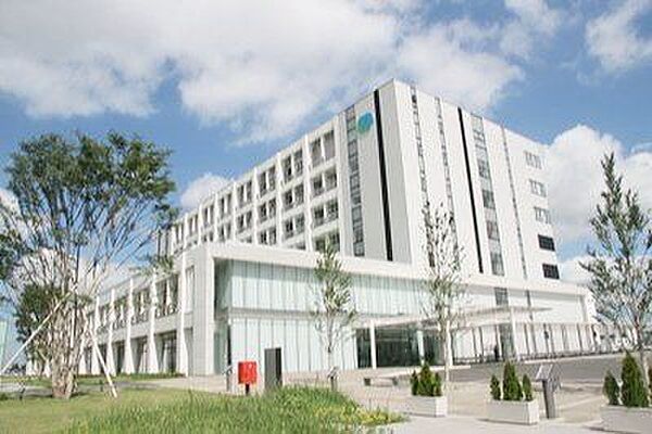 つくば市役所 徒歩10分。 800m