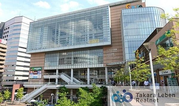 川口市立中央図書館 徒歩11分。 820m