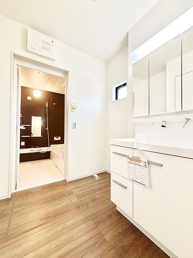 広々とゆとりのあるランドリースペース  