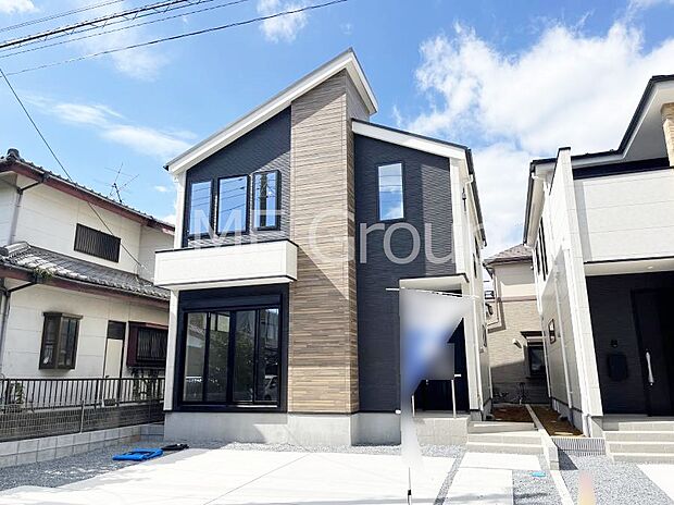 溢れる陽光でご家族の笑顔も輝く