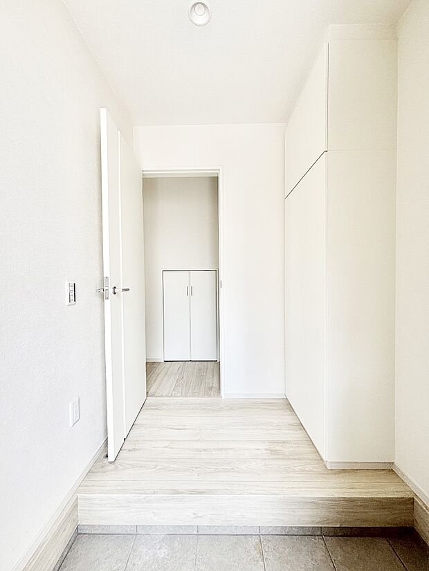 家族の帰宅やお客様をあたたかく迎える玄関