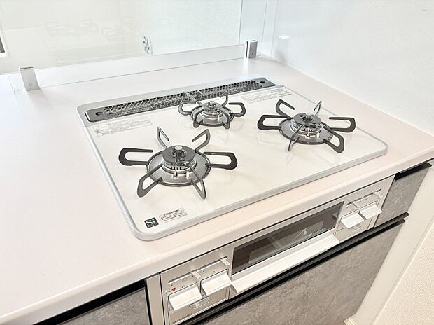 三口ガスコンロでお料理が一気にはかどりそう。  