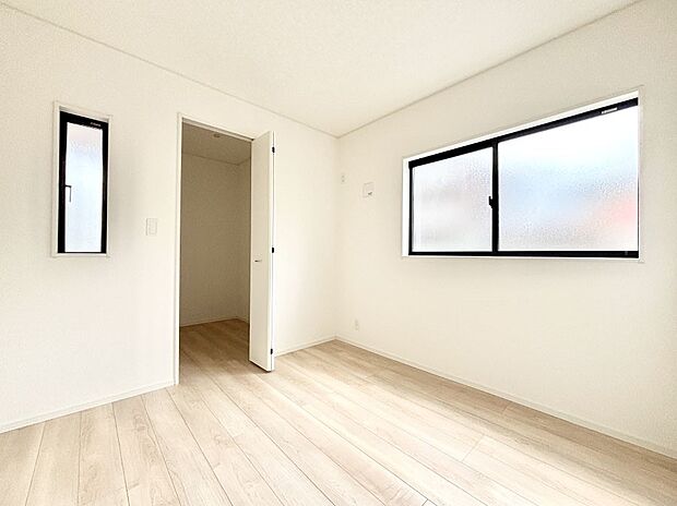 収納が充実しているので居住スペースを広々使えます